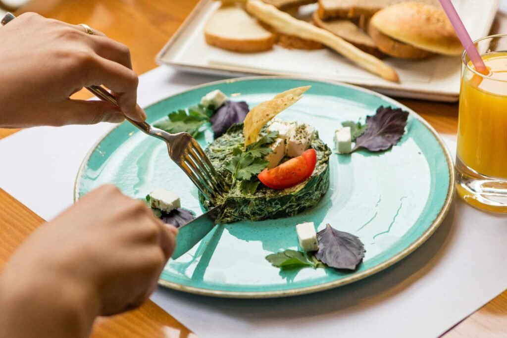 Alimentación según tu ciclo menstrual: Guía por fases para equilibrar tus hormonas